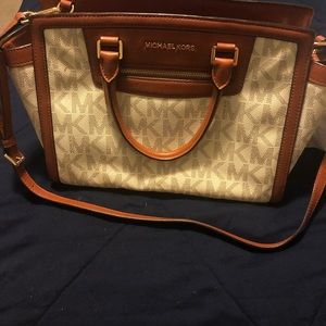 Michael Kors Purse.(White&Brown)